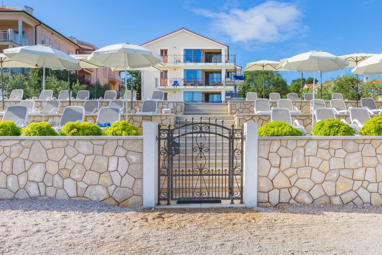 Luxury Apartments Villa Matea 1 مالينسكا المظهر الخارجي الصورة